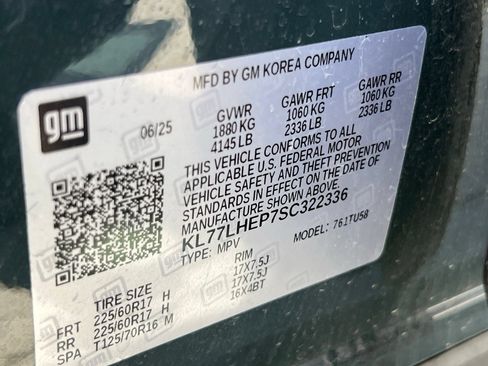 Used 2025 Chevrolet Trax LT w/ Driver Confidence Package FWD image 27