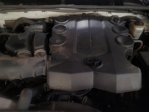 Used 2021 Toyota 4Runner SR5 RWD image 30