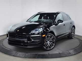 Used 2025 Porsche Macan video 1