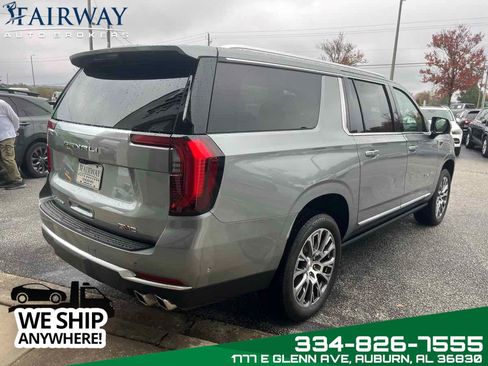 Used 2025 GMC Yukon XL Denali w/ Denali Reserve Package AWD/4WD image 6