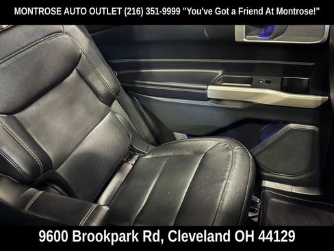 Used 2021 Ford Explorer Limited w/ Equipment Group 301A AWD/4WD image 37