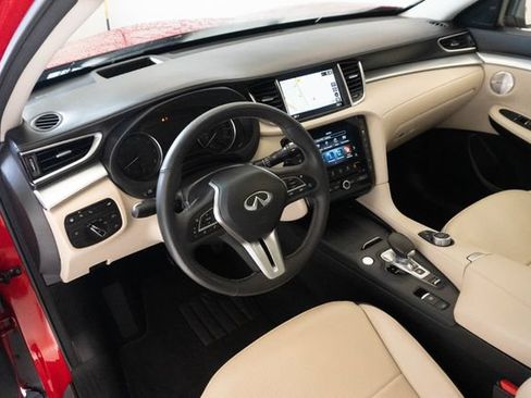 Used 2022 INFINITI QX50 Sensory AWD/4WD image 3