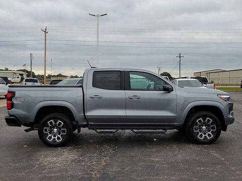 Used 2023 Chevrolet Colorado LT w/ LT Convenience Package III AWD/4WD image 6
