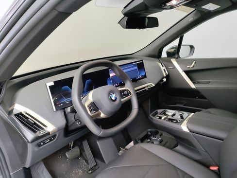 Used 2026 BMW iX xDrive60 AWD/4WD image 13