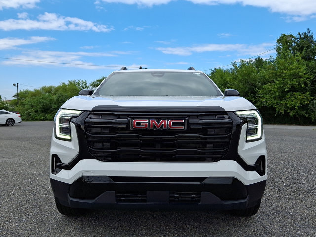 Used 2026 GMC Terrain Elevation w/ Elevation Premium Package FWD image 3