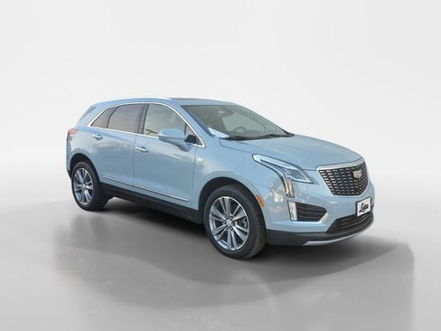 Used 2024 Cadillac XT5 Premium Luxury image 2