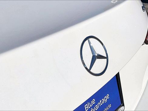 Used 2022 Mercedes-Benz C 300 4MATIC Sedan image 8