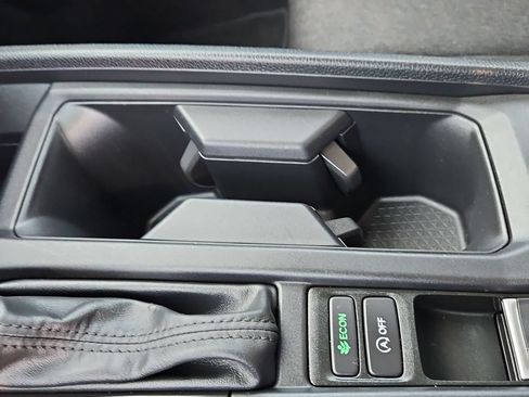 Used 2025 Honda Accord LX image 24