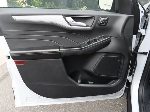 Used 2025 Ford Escape Platinum AWD/4WD image 13