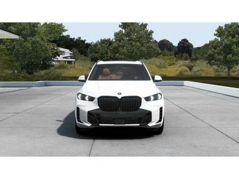 Used 2025 BMW X5 xDrive50e w/ M Sport Package AWD/4WD image 3