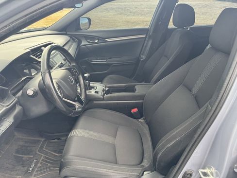 Used 2019 Honda Civic Sport image 9