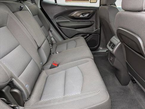 Used 2024 GMC Terrain SLE image 19