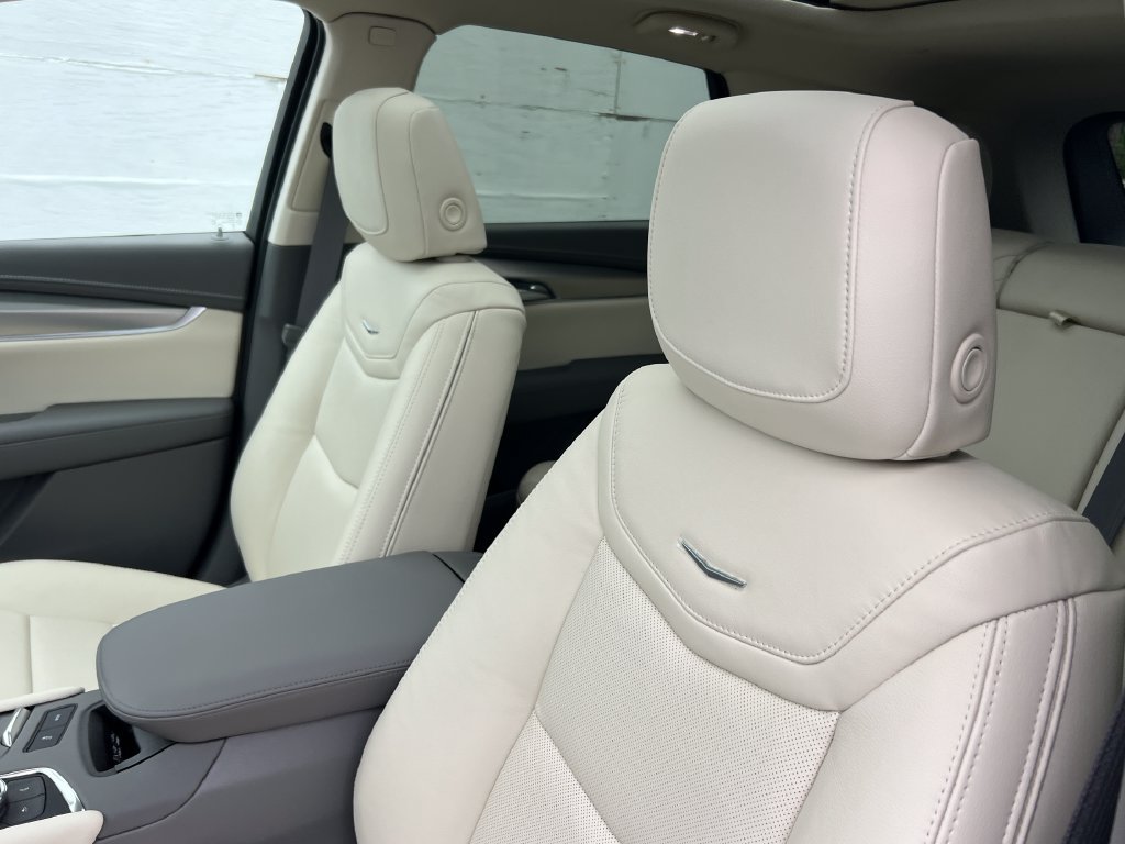 New 2026 Cadillac XT5 Premium Luxury w/ Driver Assist Package FWD image 11