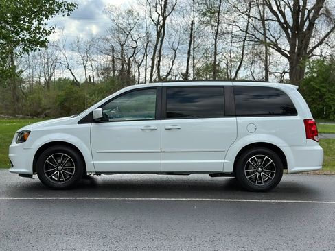 Used 2016 Dodge Grand Caravan R/T FWD image 9