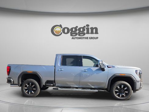 New 2026 GMC Sierra 3500 Denali w/ Technology Package AWD/4WD image 6