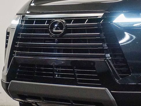 Used 2026 Lexus GX 550 AWD/4WD image 8