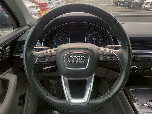 Used 2019 Audi Q7 3.0T Premium w/ Convenience Package AWD/4WD image 22