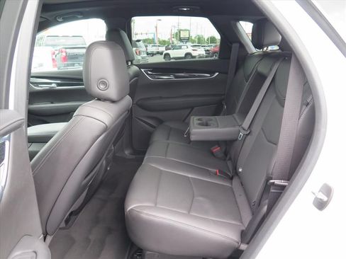 Used 2020 Cadillac XT5 Premium Luxury FWD image 23