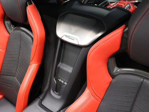 Used 2020 Chevrolet Corvette Stingray Preferred Cpe w/ 2LT Preferred Equipment Group RWD image 24