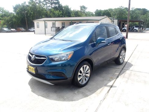 Used 2019 Buick Encore Preferred FWD image 2