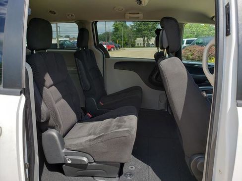 Used 2015 Dodge Grand Caravan SE w/ Quick Order Package 29E SE image 16