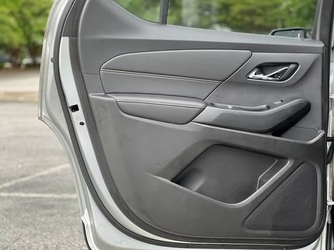 Used 2019 Chevrolet Traverse LS FWD image 13