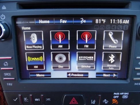 Used 2014 Chevrolet Traverse AWD LTZ image 21