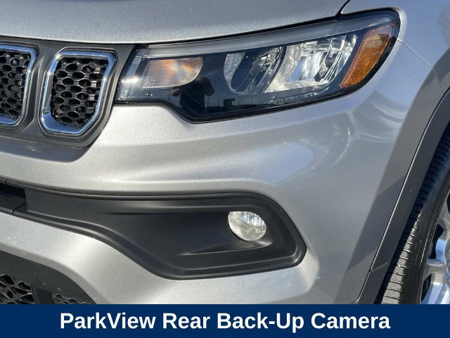 Used 2023 Jeep Compass Latitude AWD/4WD image 10