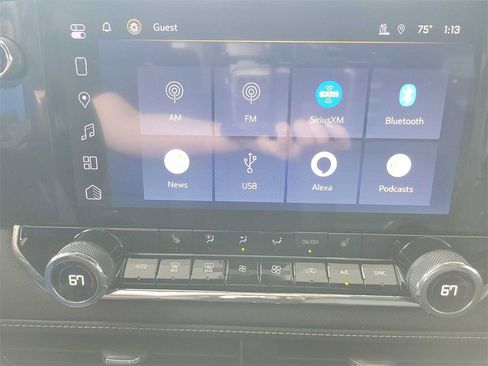 New 2024 Chevrolet Colorado LT w/ LT Convenience Package III image 13