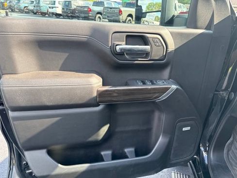 Used 2021 Chevrolet Silverado 1500 LT Trail Boss w/ Convenience Package II AWD/4WD image 13