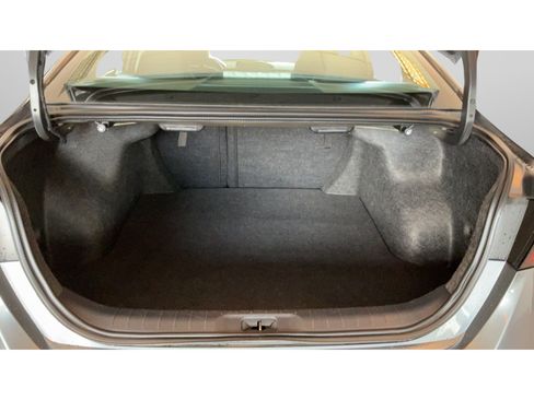 Used 2025 Nissan Altima 2.5 SV FWD image 25