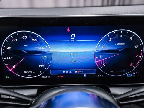 Certified 2025 Mercedes-Benz GLC 300 image 22