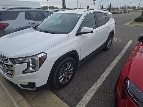 Used 2022 GMC Terrain SLT image 9