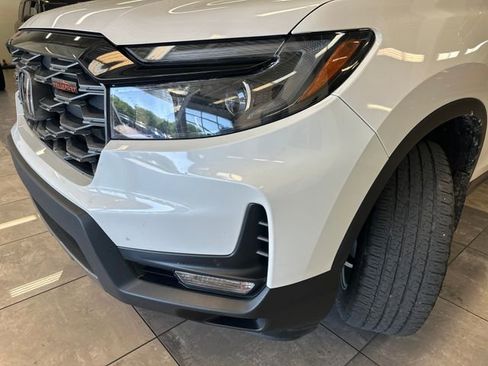 Used 2023 Honda Passport TrailSport image 15