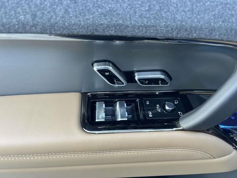 New 2026 Land Rover Range Rover Sport SE AWD/4WD image 12