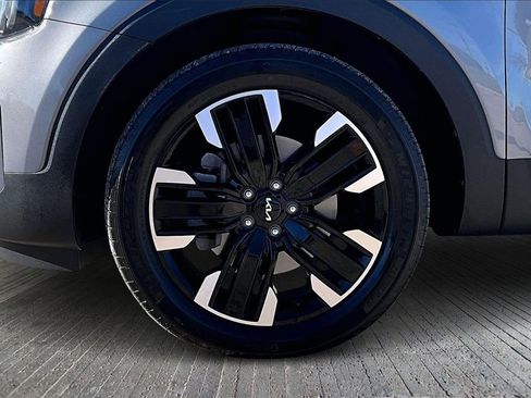 Used 2023 Kia Telluride SX image 8