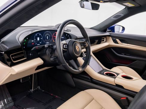 Certified 2020 Porsche Taycan Turbo S w/ Premium Package AWD/4WD image 4