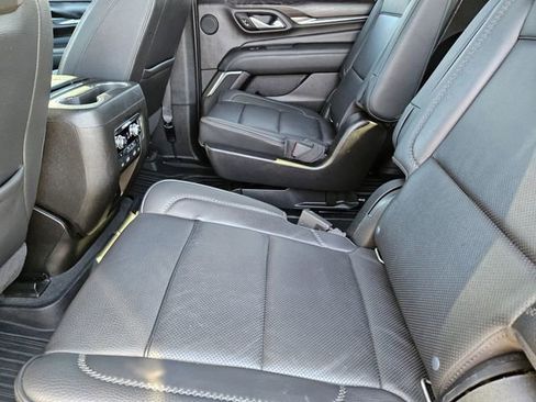Used 2021 GMC Yukon Denali w/ Denali Ultimate Package image 31