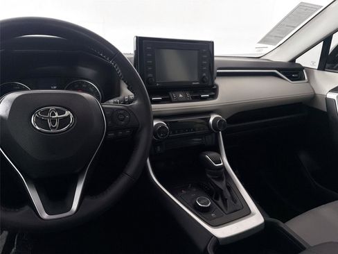 Certified 2022 Toyota RAV4 XLE Premium image 30