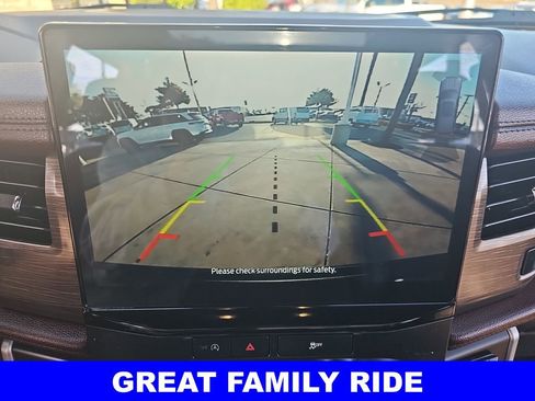 Used 2023 Ford Expedition Max Limited image 25