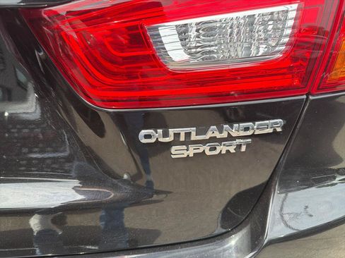 Used 2012 Mitsubishi Outlander Sport ES FWD image 6