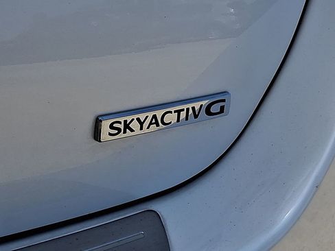 Used 2024 MAZDA MAZDA3 s FWD image 32