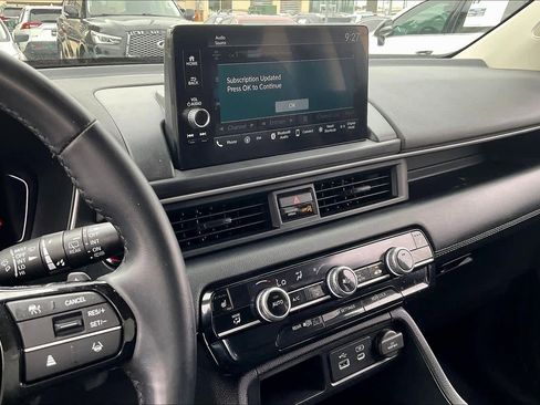 Used 2023 Honda Pilot EX-L image 5