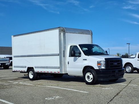 Certified 2022 Ford E-350 and Econoline 350 Super Duty RWD image 1