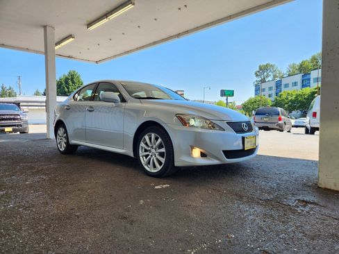 Used 2008 Lexus IS 250 AWD image 7