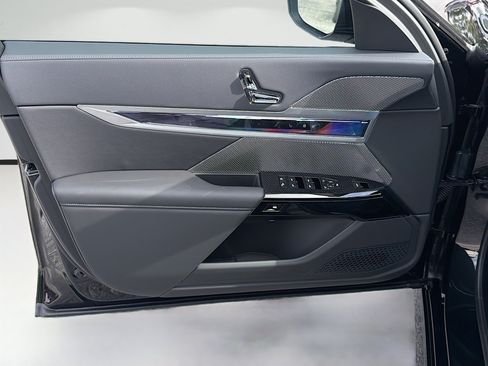 New 2026 BMW i7 xDrive60 AWD/4WD image 21