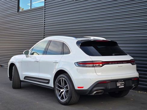 Used 2025 Porsche Macan image 3