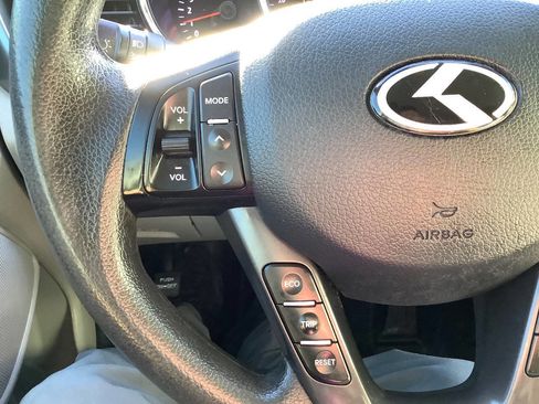 Used 2013 Kia Optima LX image 41