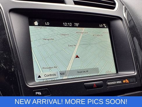 Used 2018 Ford Explorer XLT w/ Equipment Group 202A AWD/4WD image 4