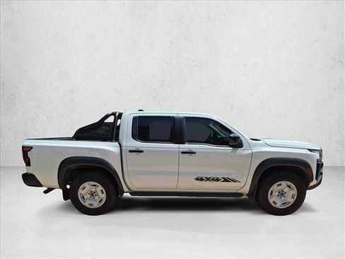 Used 2024 Nissan Frontier SV w/ Hardbody Edition AWD/4WD image 4